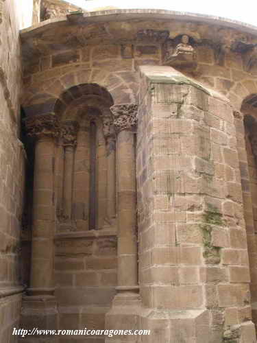 DETALLE DELLADO SUR DEL ÁBSIDIOLO CENTRAL
